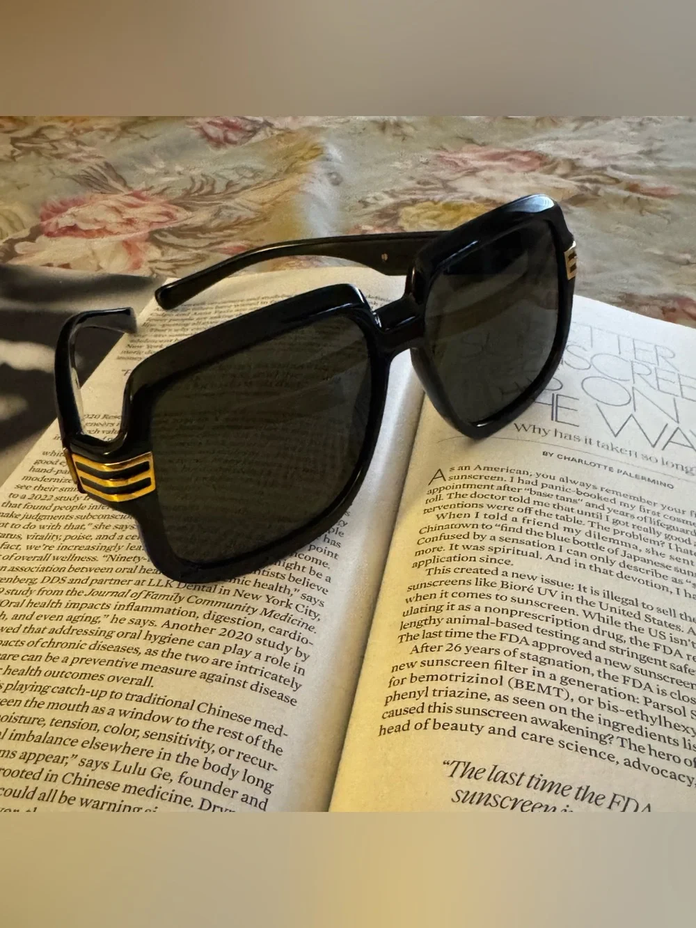 Gucci oversized black and gold sunglasses
